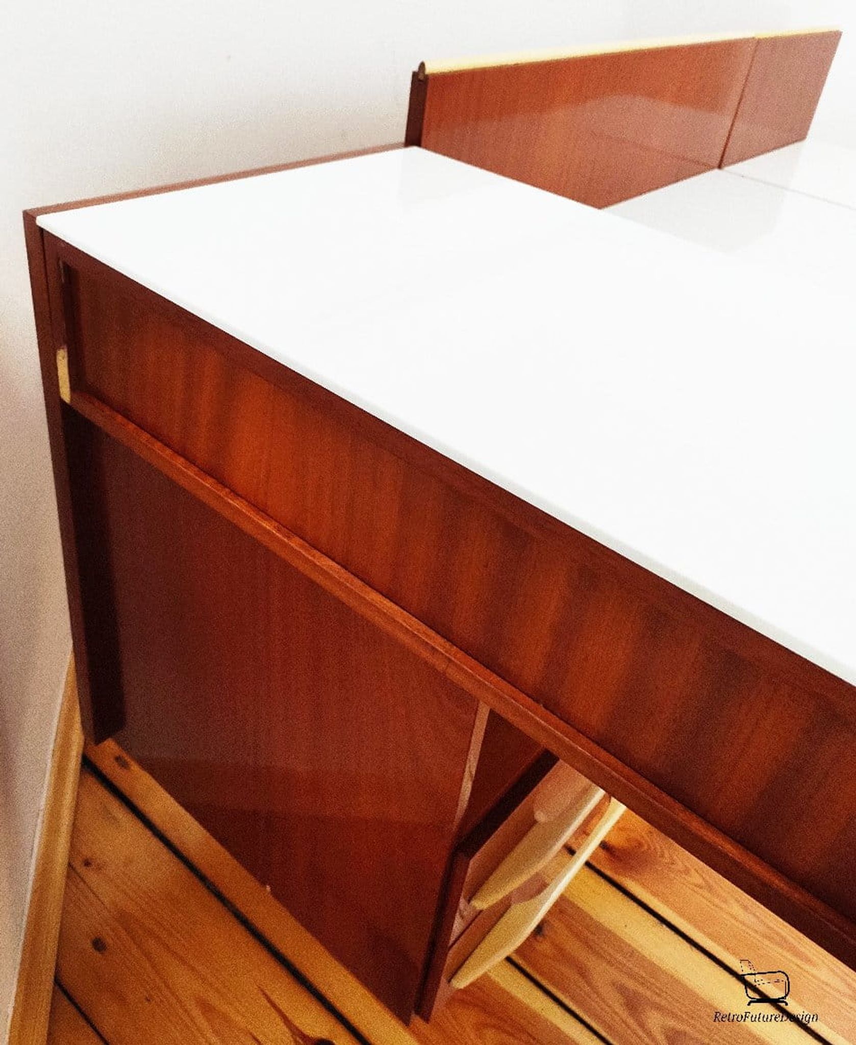 Bureau avec buffet, UP Závody, Tchécoslovaquie, années 1960