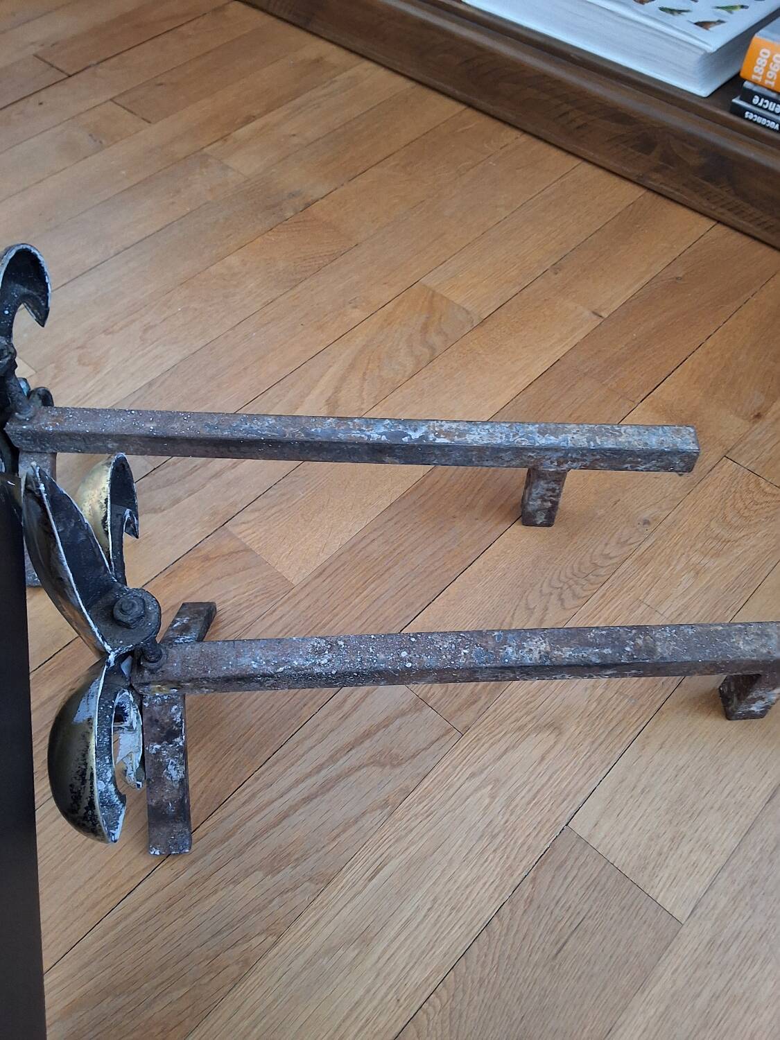 PAIR OF ANTIQUE ANDIRONS