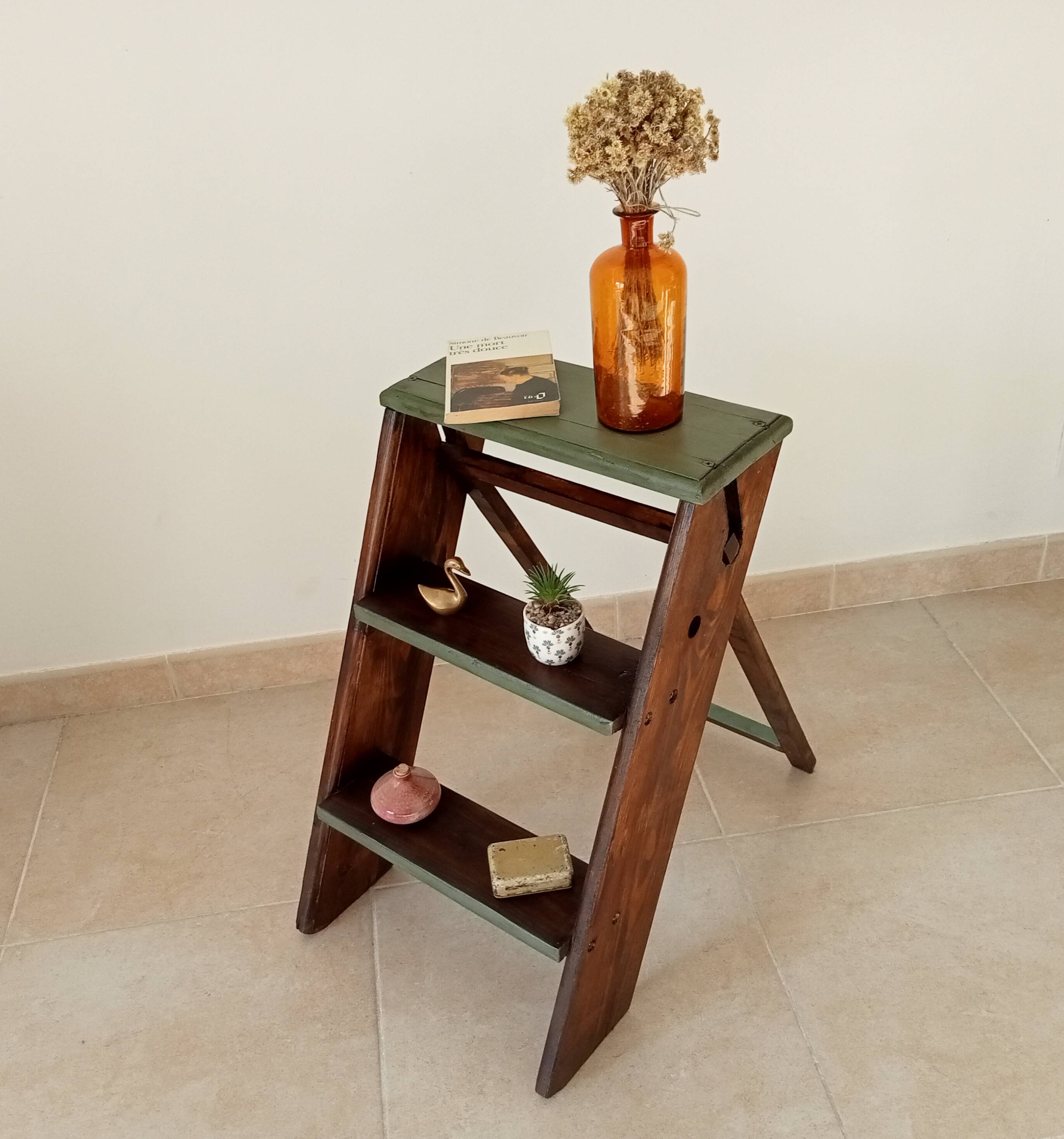 Vintage painter's stepladder