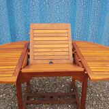 Stretchable garden dining table in solid teak