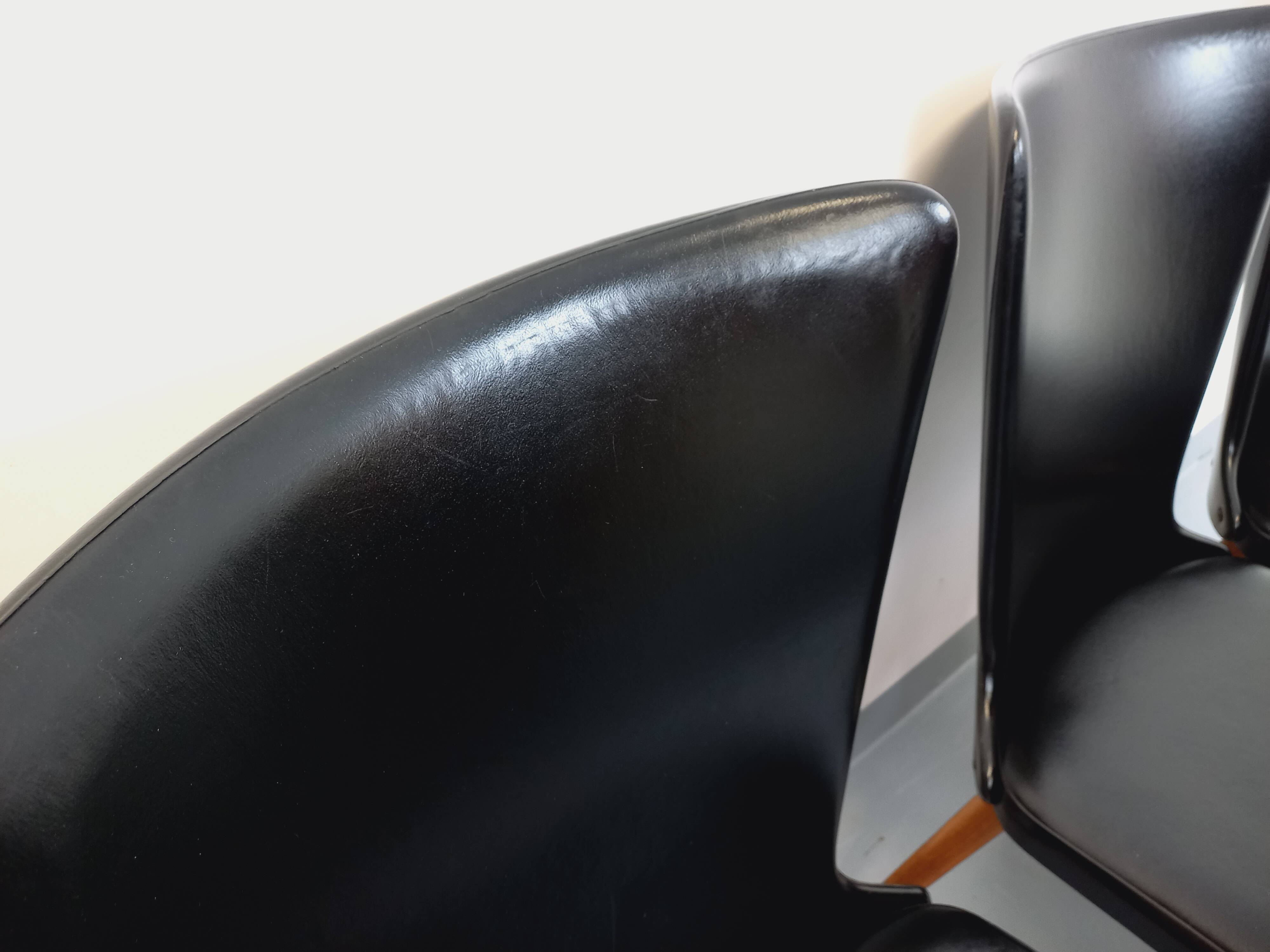 Set of 6 vintage Baumann Essor chairs in beech wood and skai