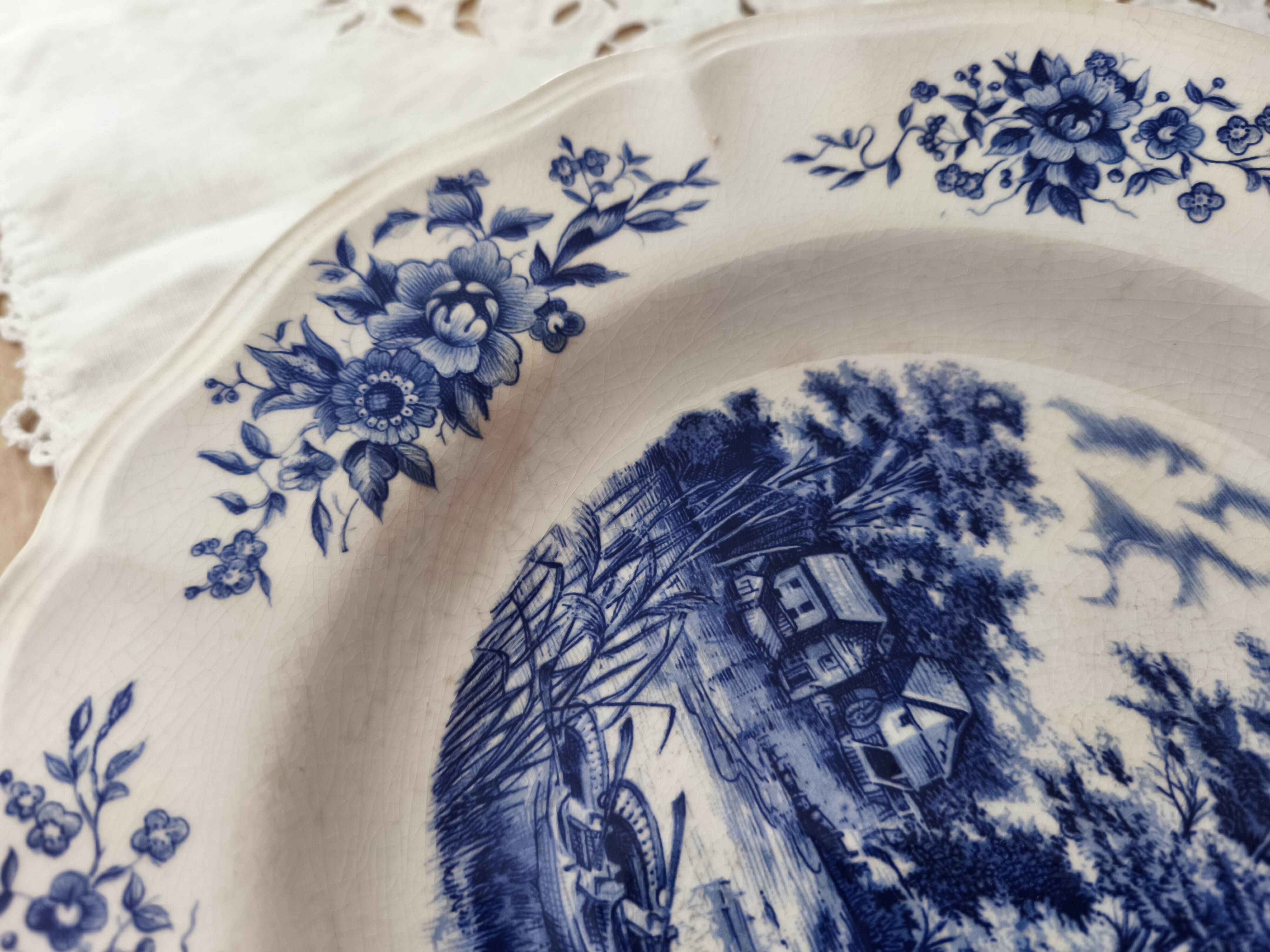 Lot de 5 assiettes creuses Sarreguemines modèle Romantic bleu