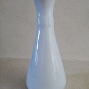 Aiguière en porcelaine de Limoges