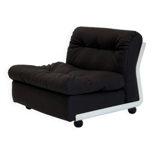 Fauteuils Amanta par - mario bellini