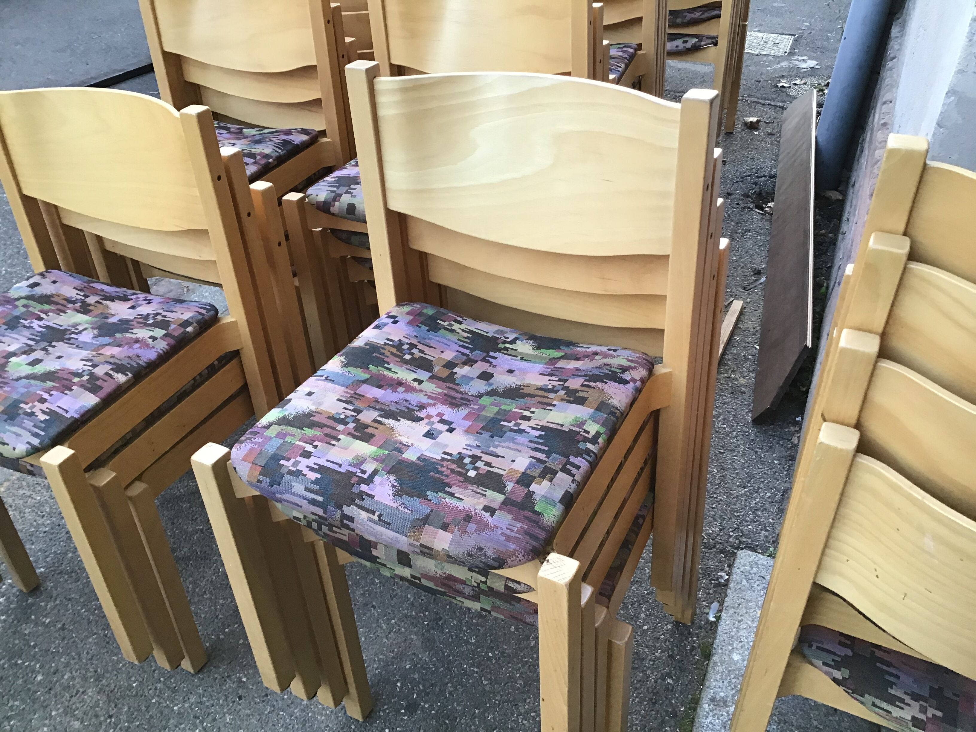 Vintage chairs 1980s Hiller Scandinavian design