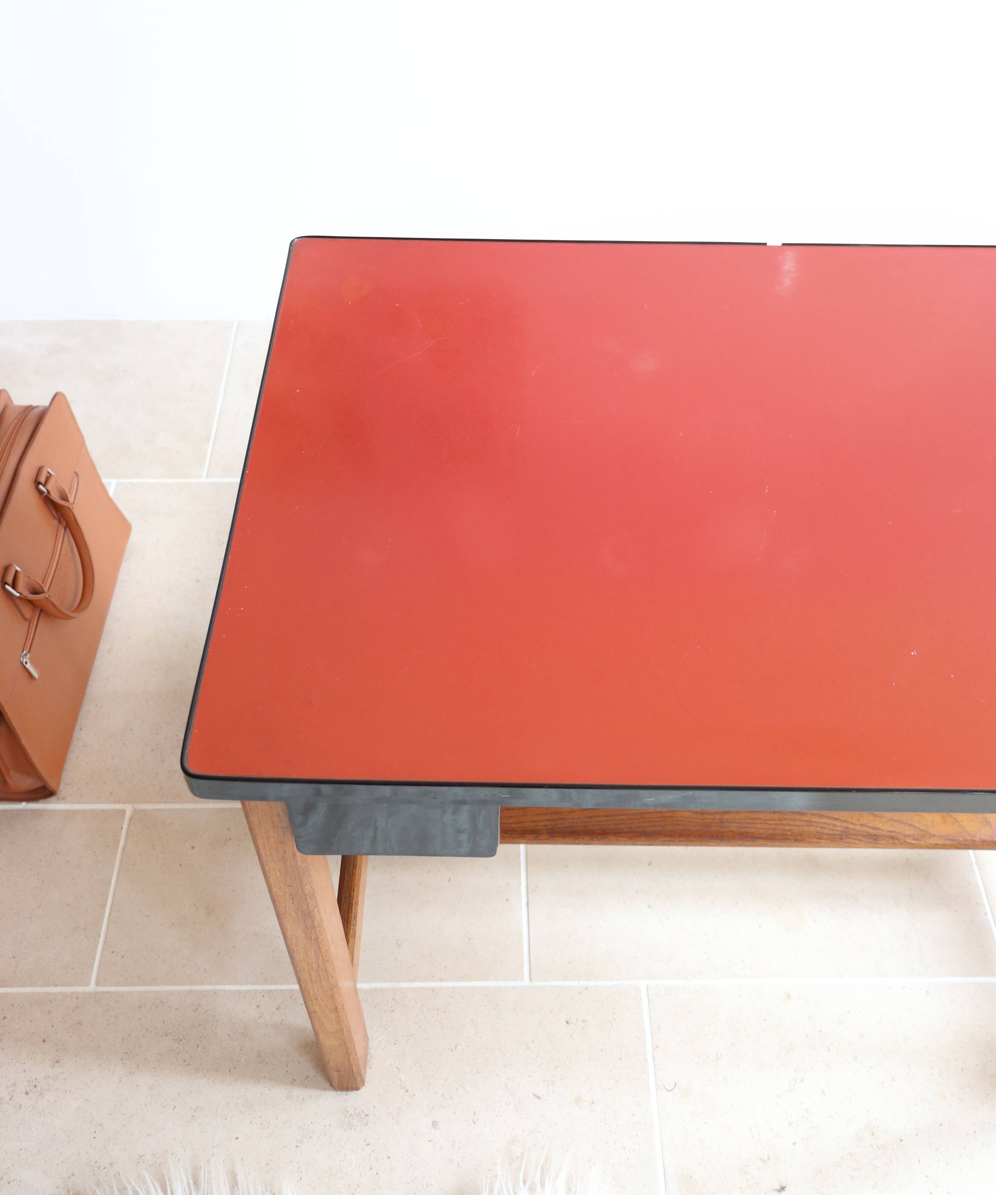 Vintage children's desk in solid oak and red formica, 50s/60s