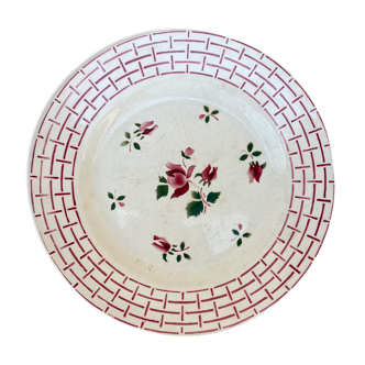 Assiette à motif floral boutons de rose Sarreguemines Digoin