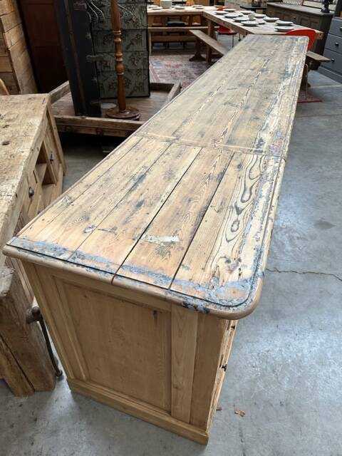 Huge piece of furniture from the early 20th century