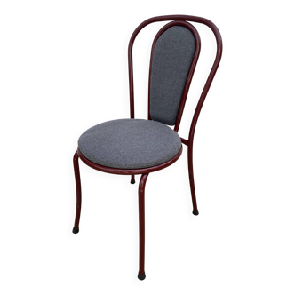 Chaise de bistrot restaurant collectivité métallique bordeaux tissu gris