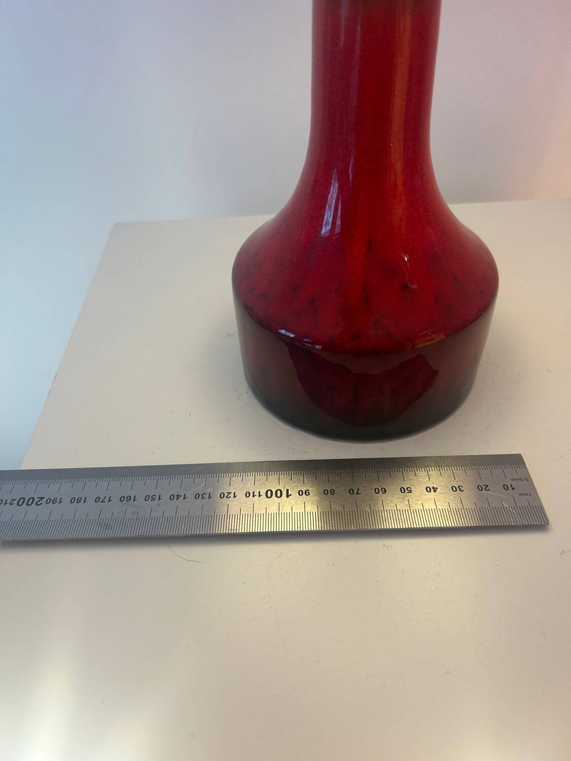 Recycled accent lamp – West German ceramic | wireless | unique piece