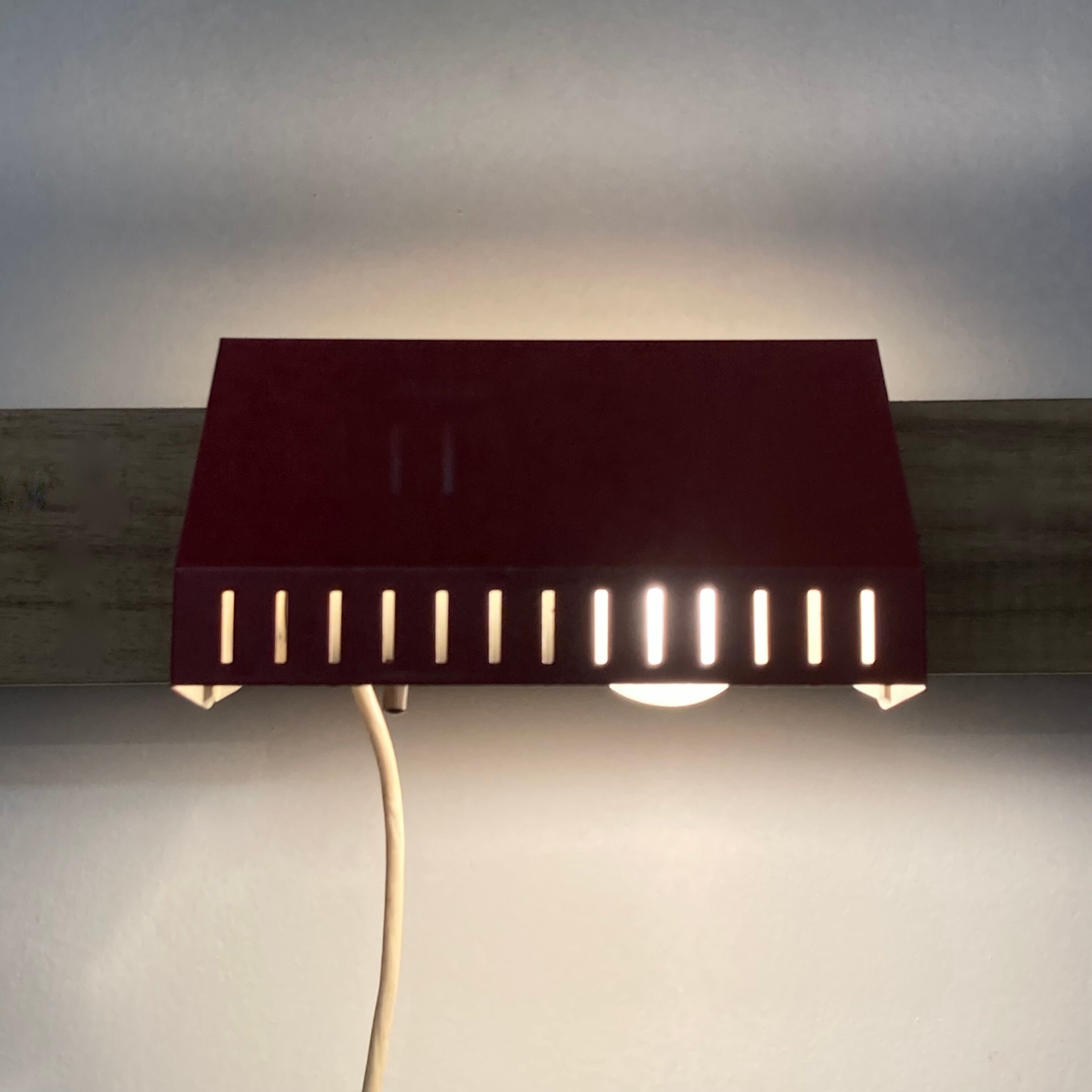 Adjustable wall lamp red scandinavian design 1950