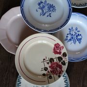 A set of 6 mismatched blue and pink floral dinner plates from Terre de Fer, Digoin.