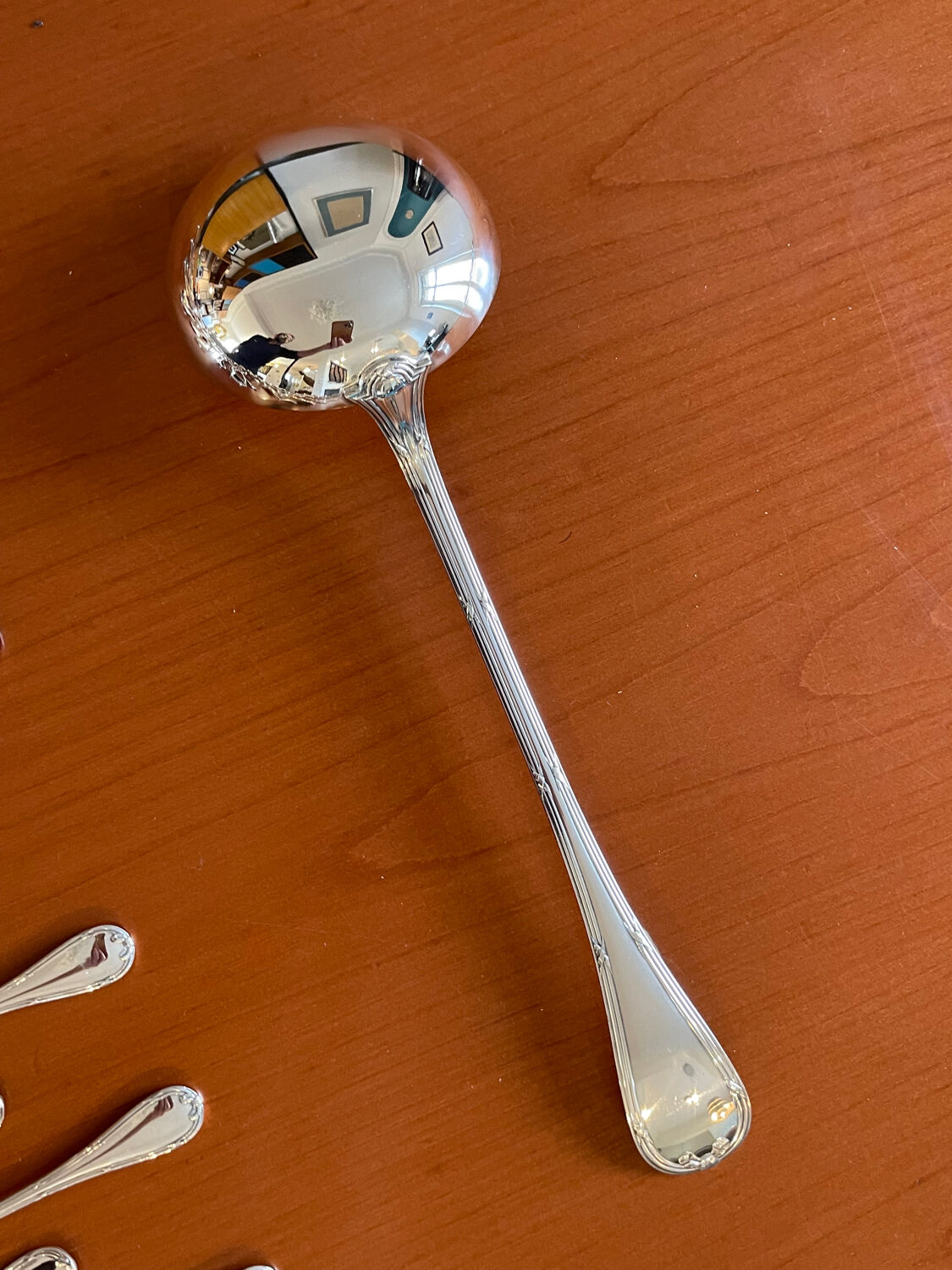 Christofle ribbons, 61-piece flatware set, excellent condition