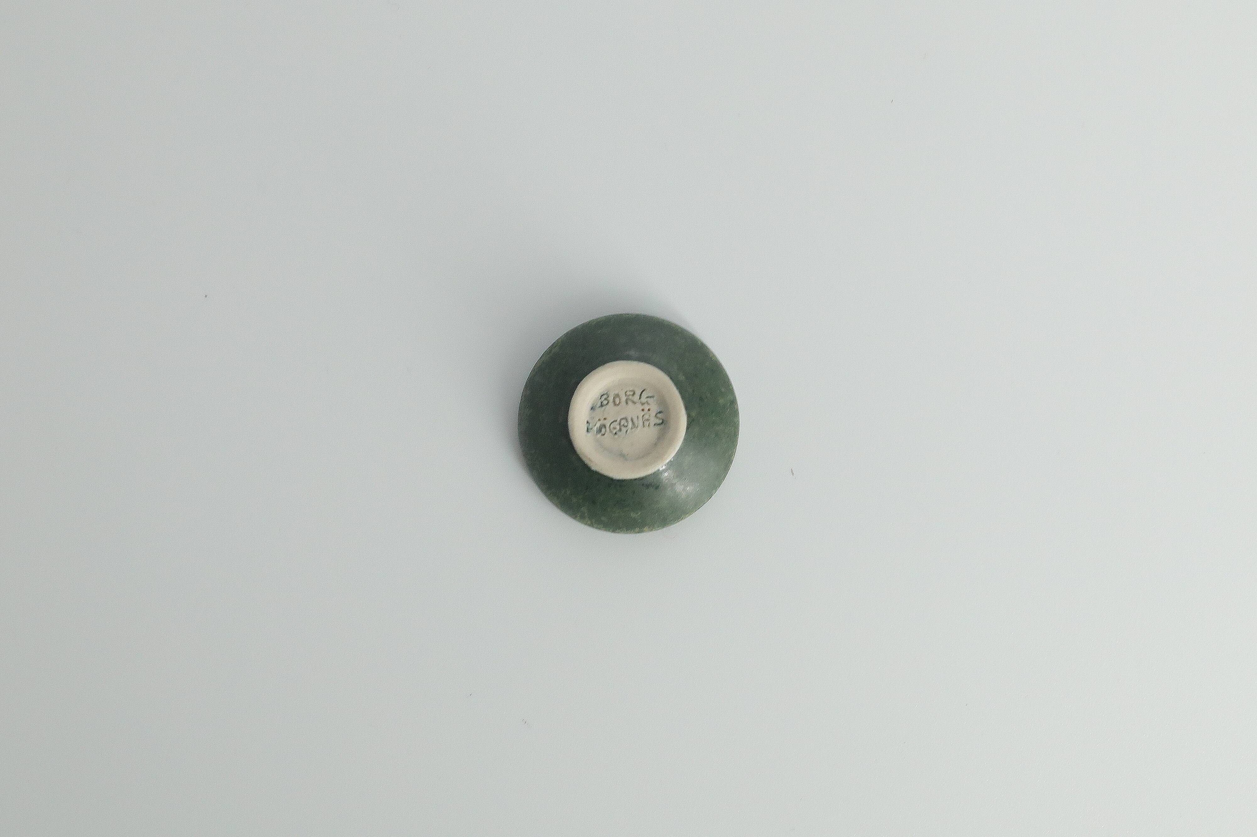 Set of 4 Scandinavian collection bowls in brown and green stoneware, mid-20th century.