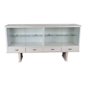 Shabby chic sideboard from the 1920s