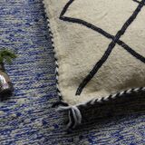 Coussin berbère kilim blanc et noir