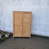 Low Parisian wardrobe