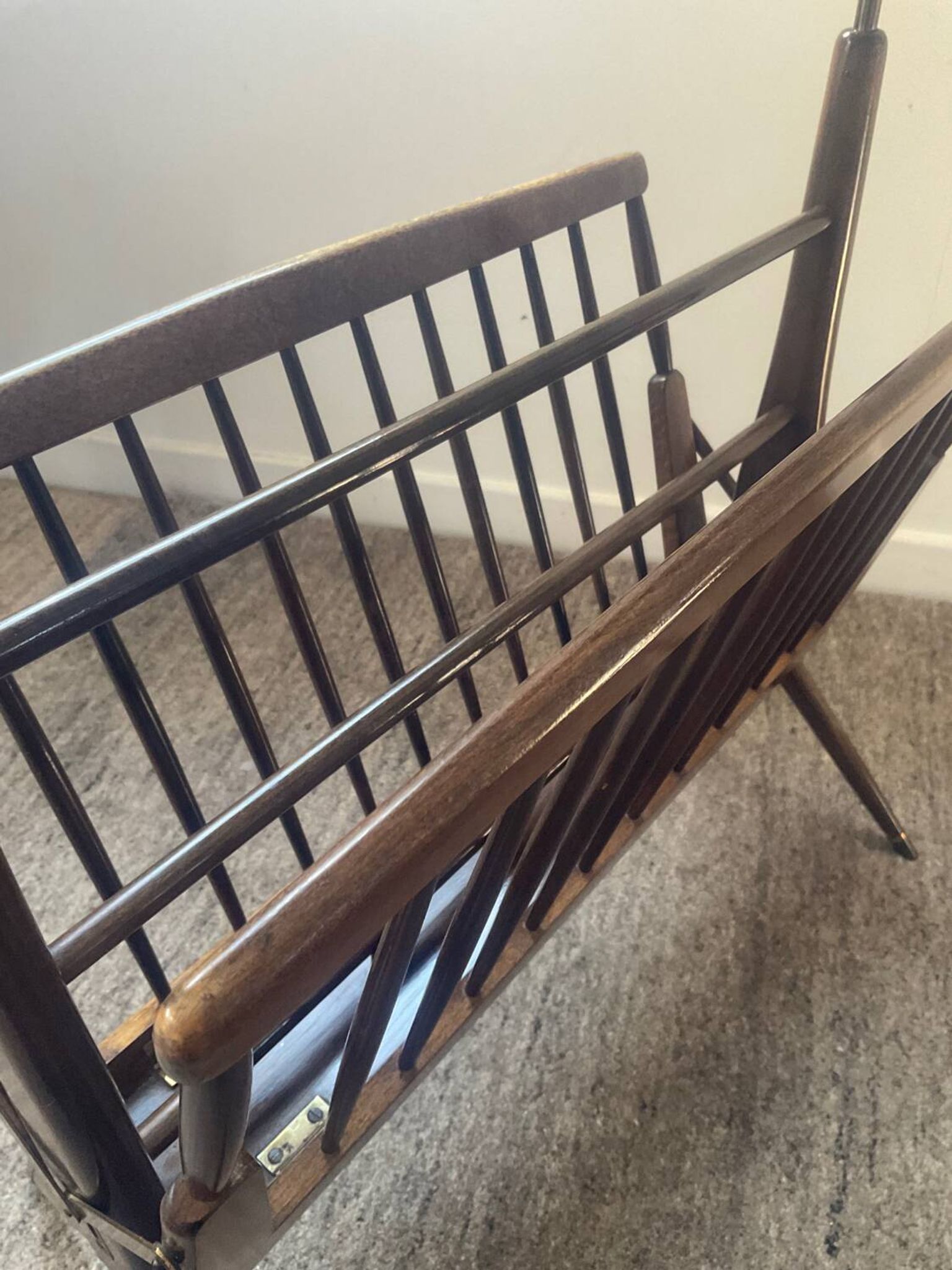 Folding magazine rack attributed to Ico Parisi-Italy from the 1950s