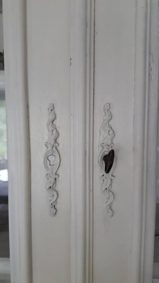 buffet / sideboard / bookcase