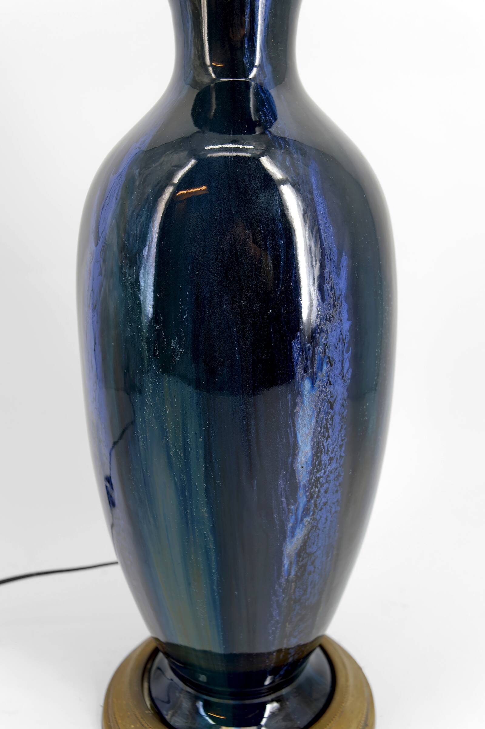 Art Nouveau lamp in stoneware with high-fire glazes and bronze mount, circa 1900.