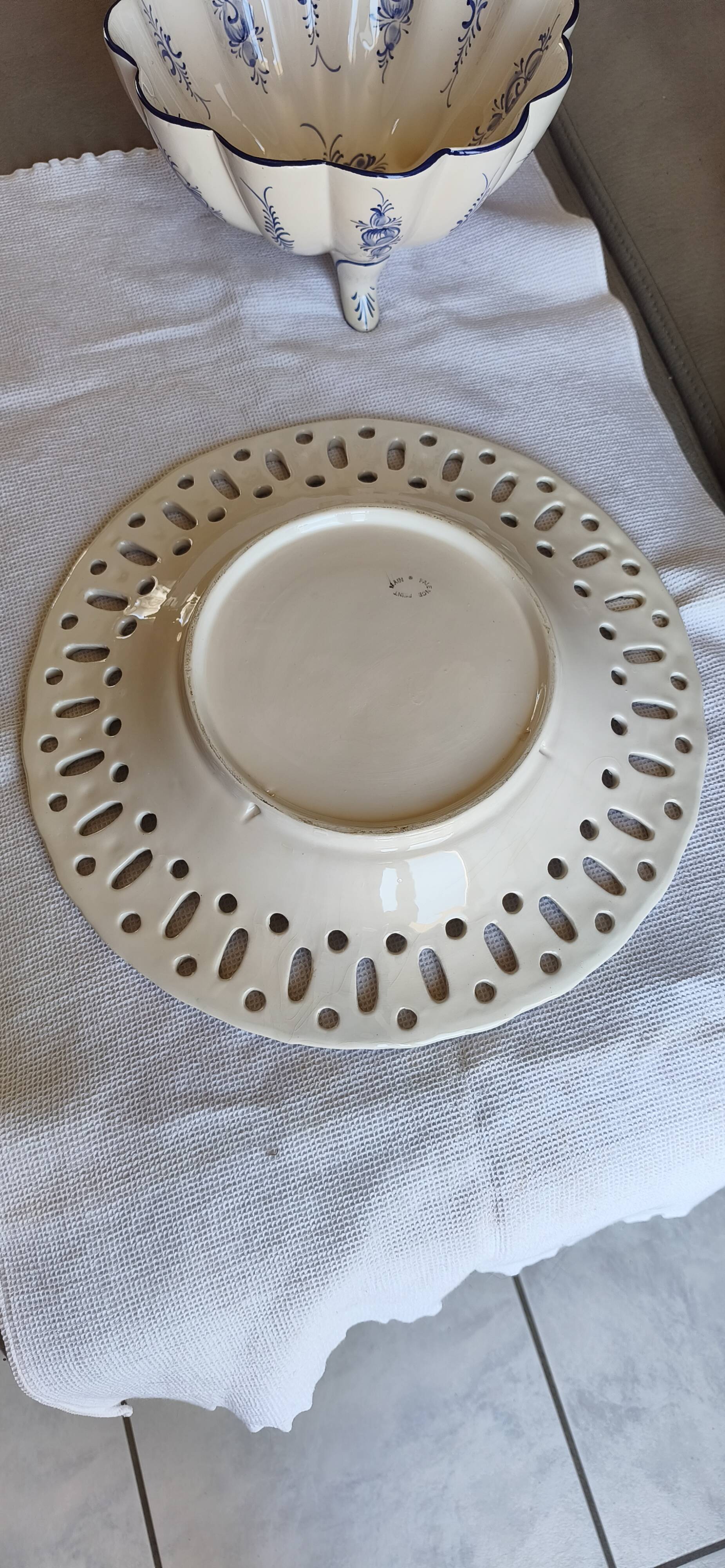 PORTUGUESE PORCELAIN / HAND-PAINTED BOWL AND FOOTED DISH