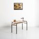 Bureau d'enfant en métal entièrement relooké avec une imitation terrazzo et un plateau en hêtre