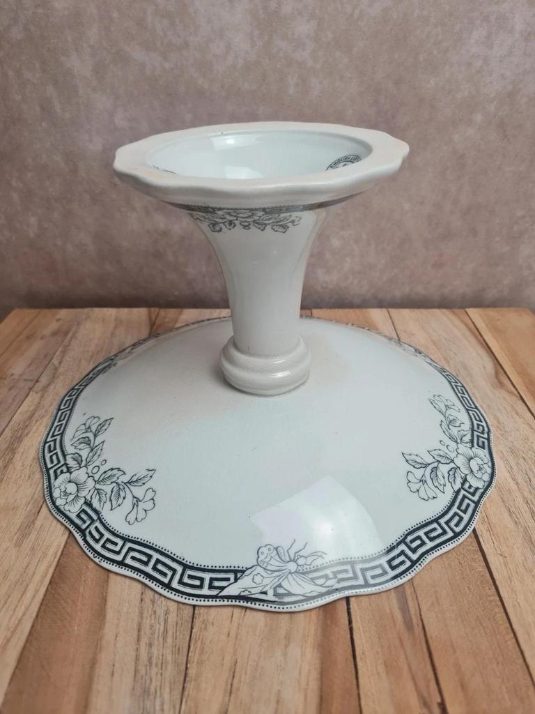 English footed compote B.w.m & Co model Lima – English ironstone circa 1868