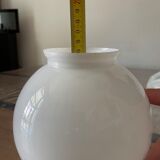 Globe opaline blanc