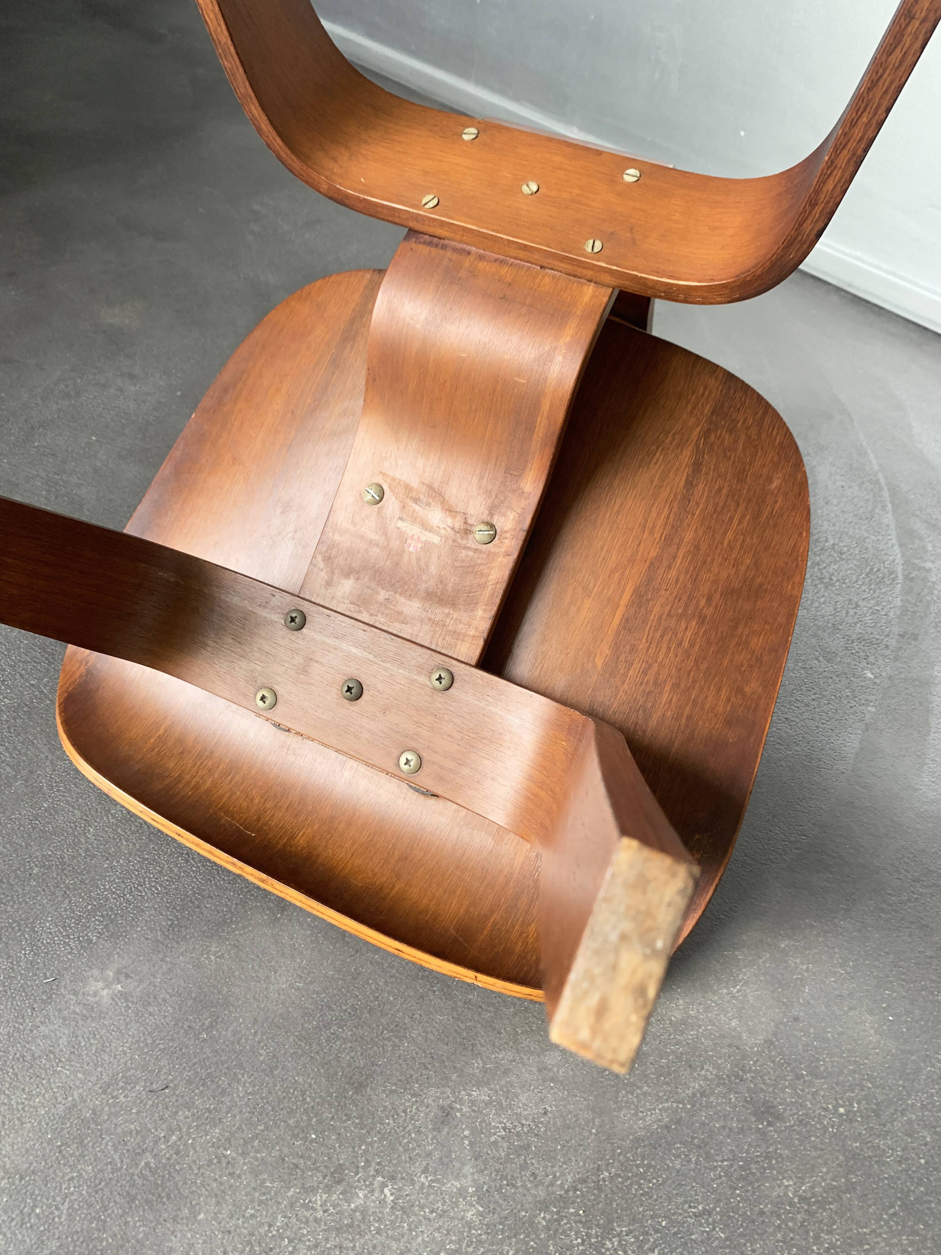 DCW Chair Charles & Ray Eames for Evans Plywood 1945, original label
