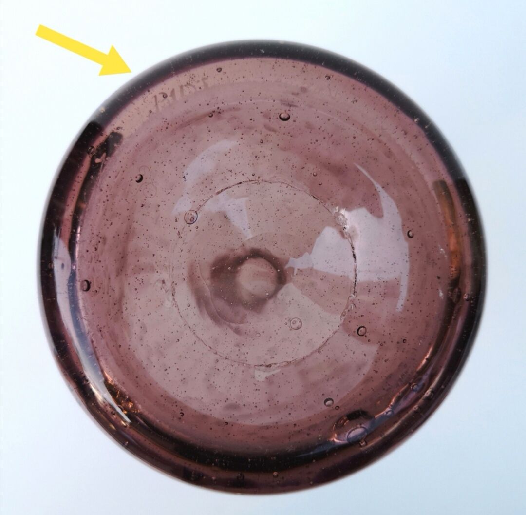 Bottle / decanter in biot bubbled glass