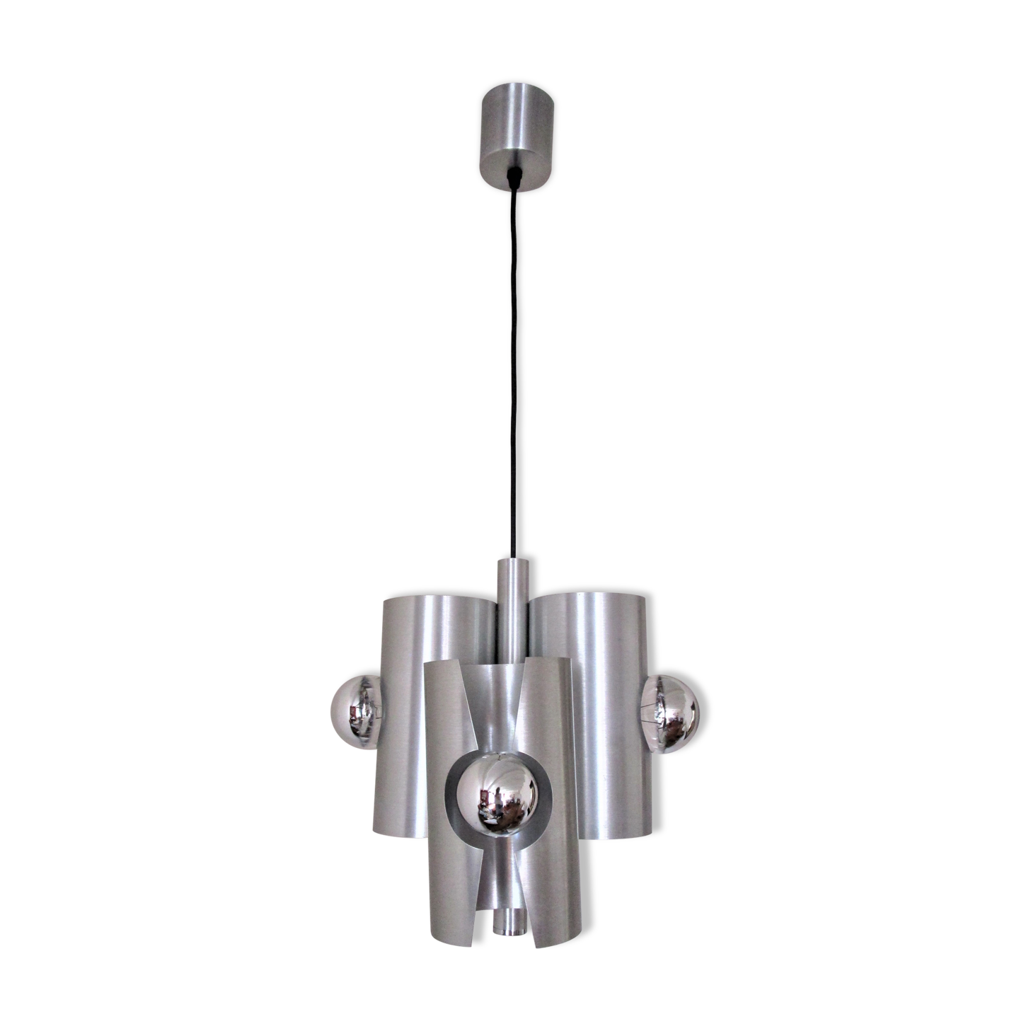 Lustre space age brushed aluminum 70s