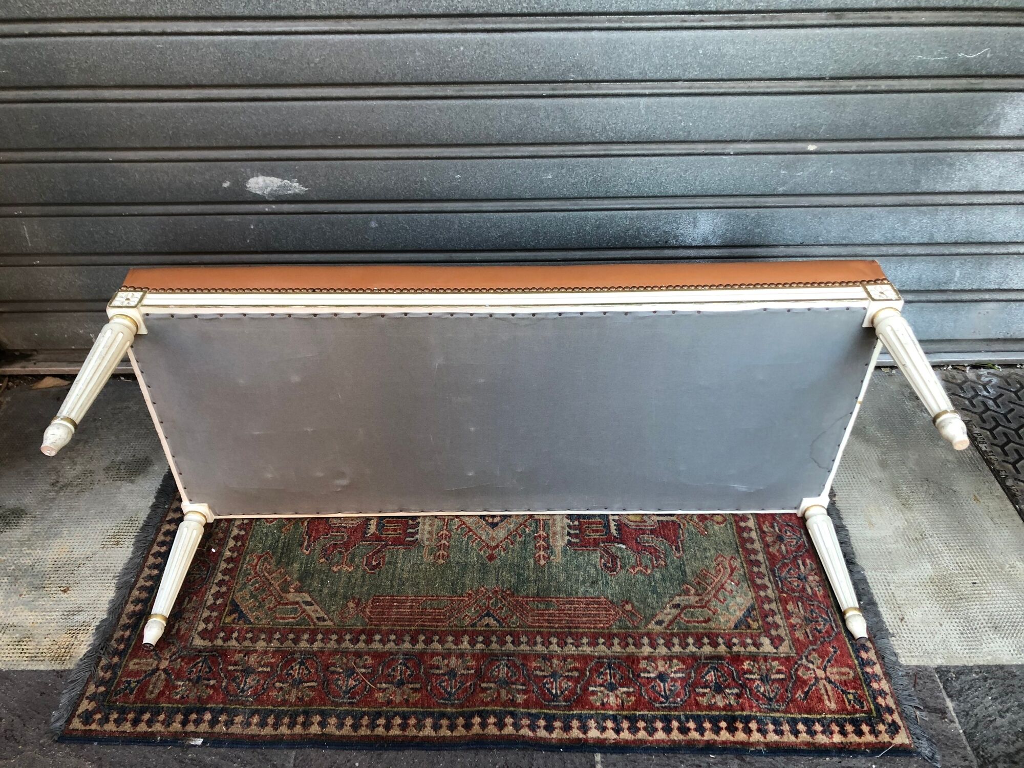 Lather bench and pedestal wood patina beige Louis XVI style