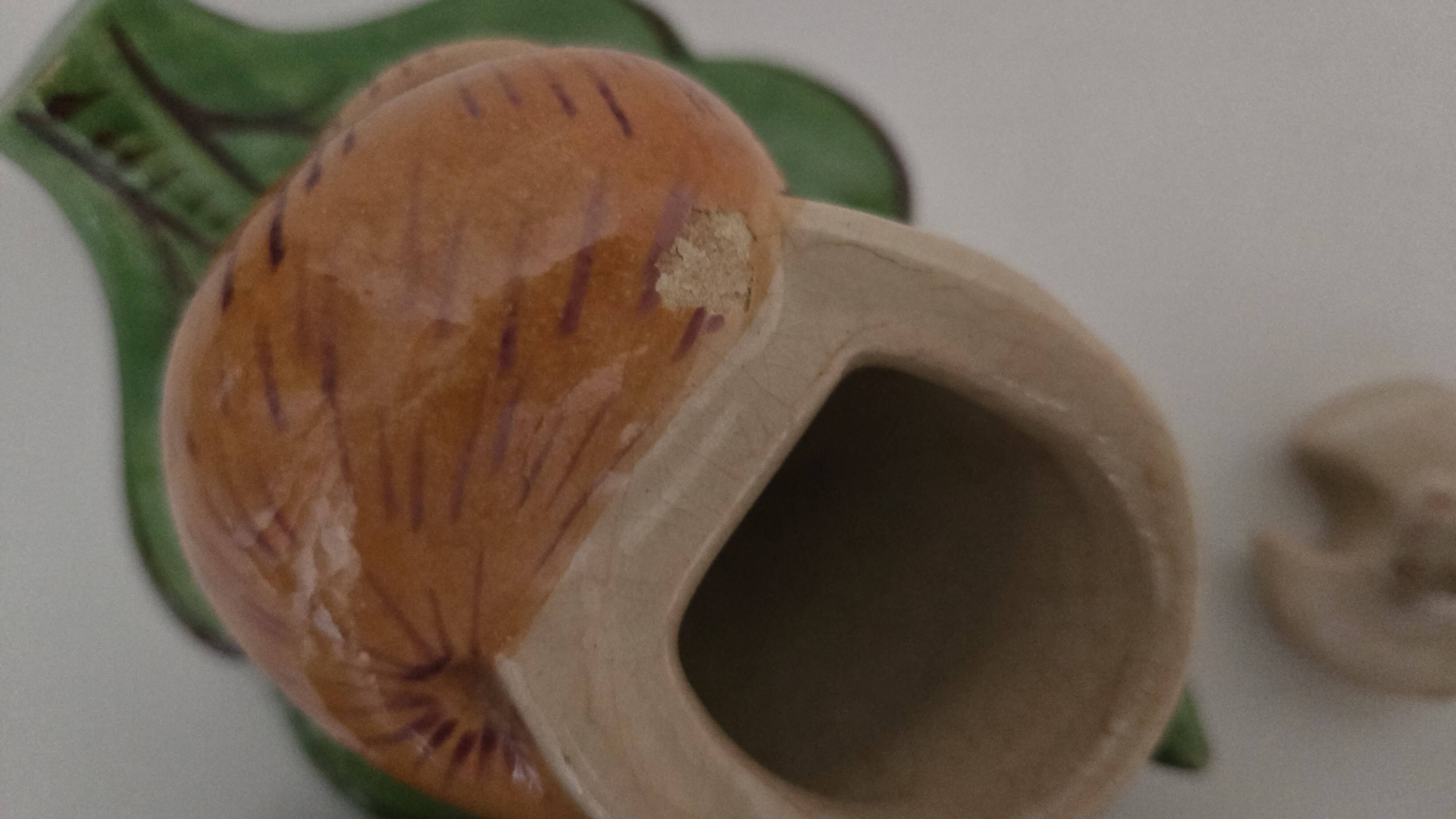 Mustard, pepper, and salt service