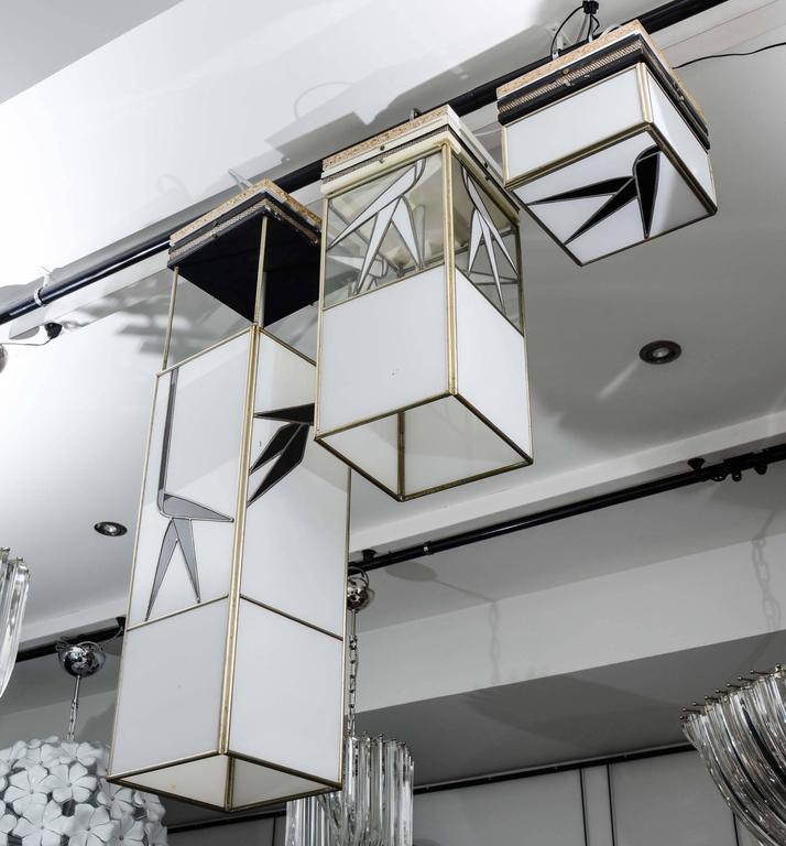 All three suspensions of American glass, 1940