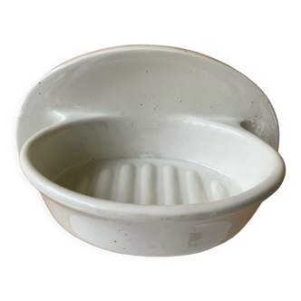 Ceramic soap dish