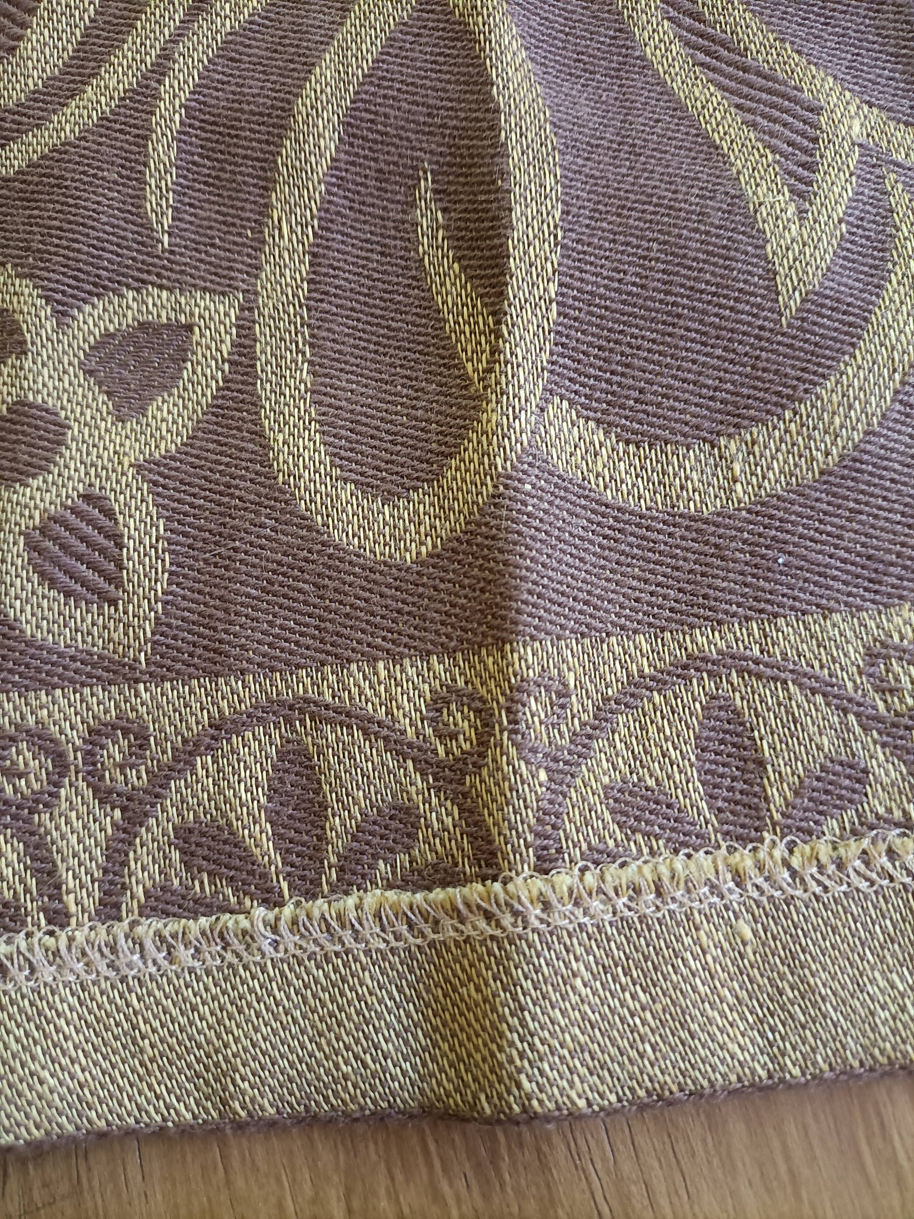 Table runner