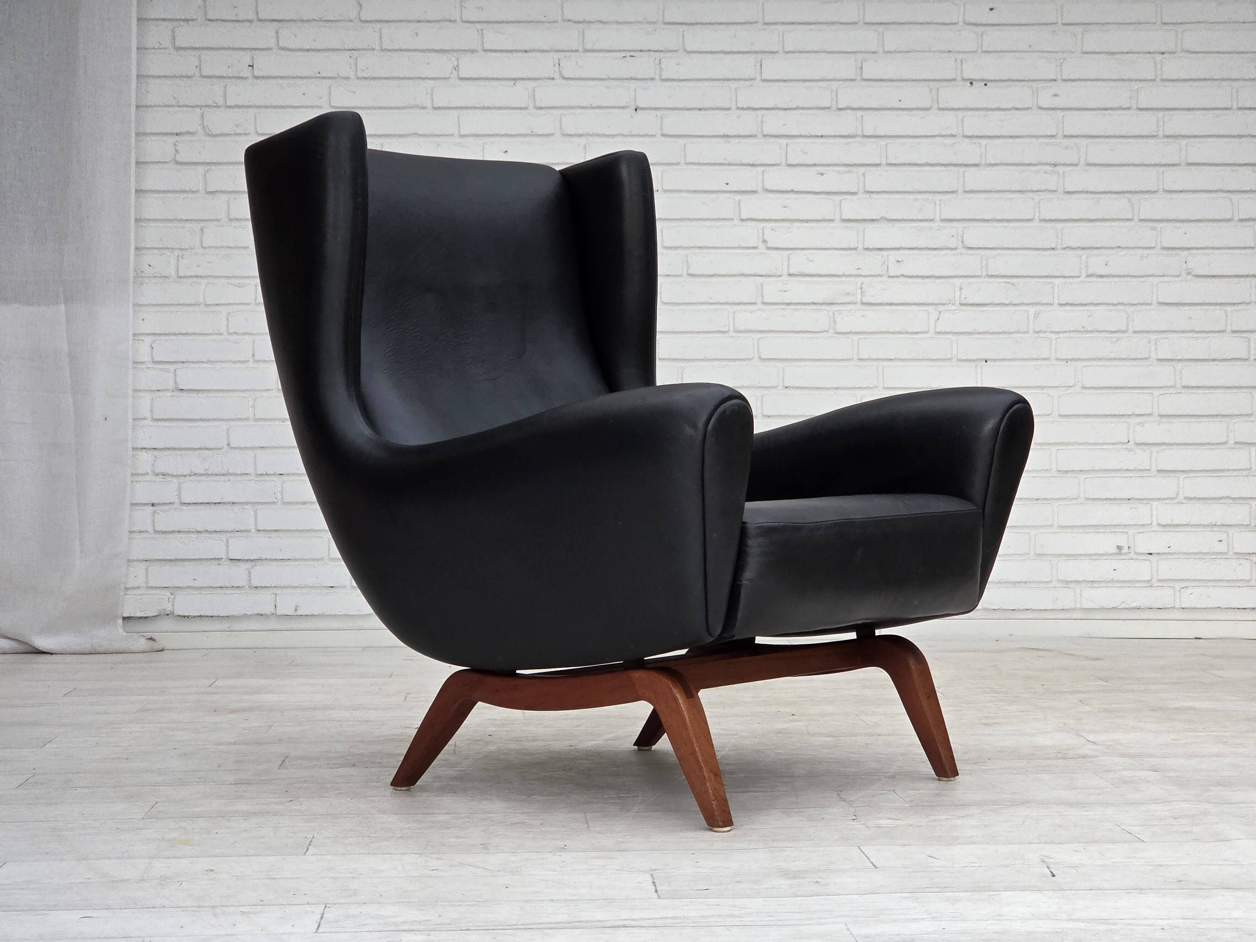 1960s, Danish design by Illum Wikkelsø, armchair, model 110, leather, teak.