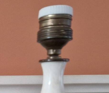 Pair of antique table lamps in white marble and gold metal.