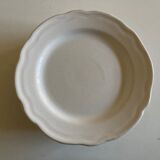 Set of 7 Mougins plates in white enamelled clay with gadroons