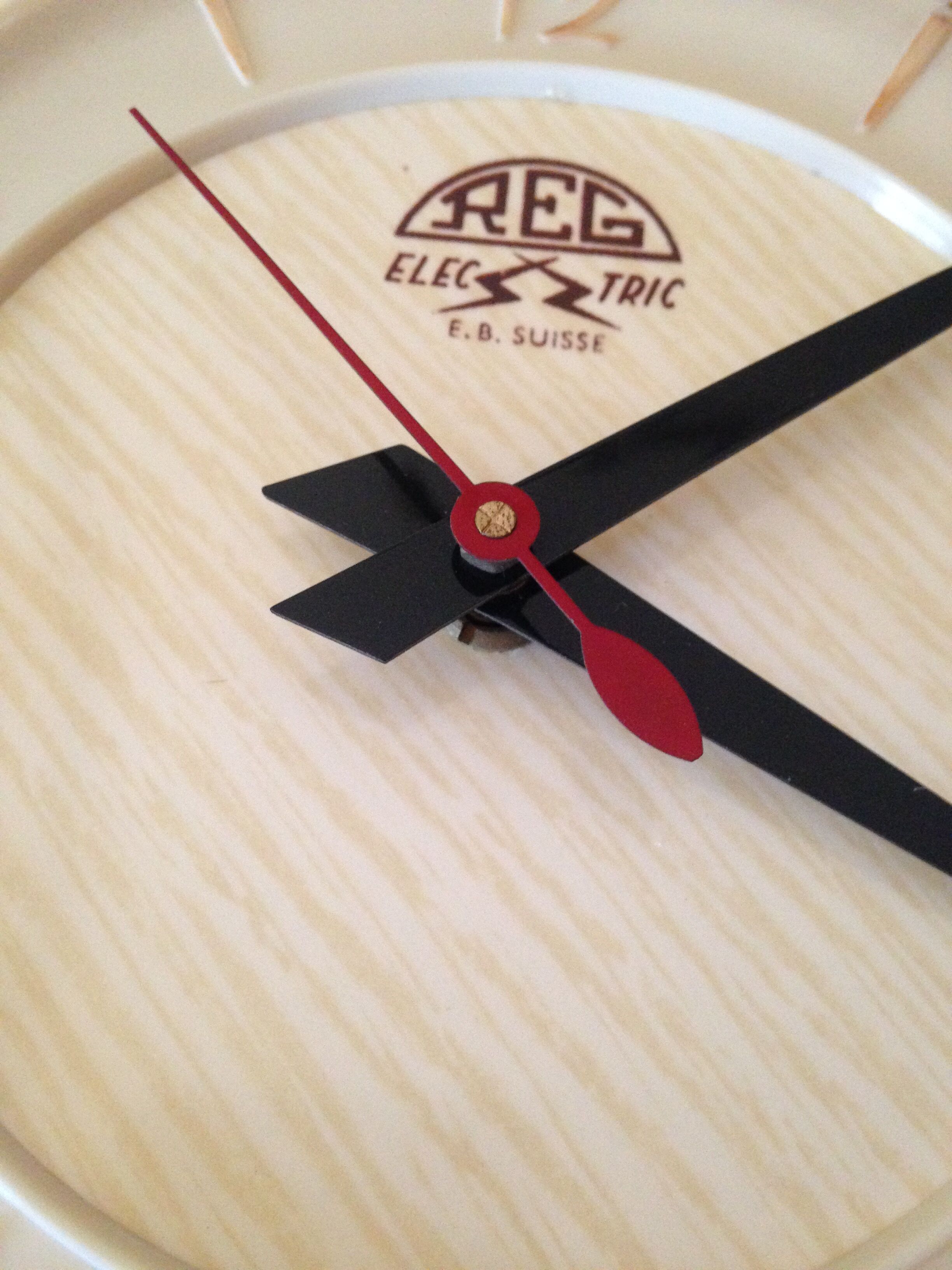 Vintage wall clock in formica 60/70s
