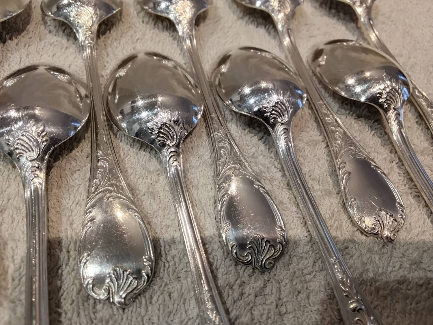12 silver-plated metal teaspoons by Christofle Marly, 13.6cm