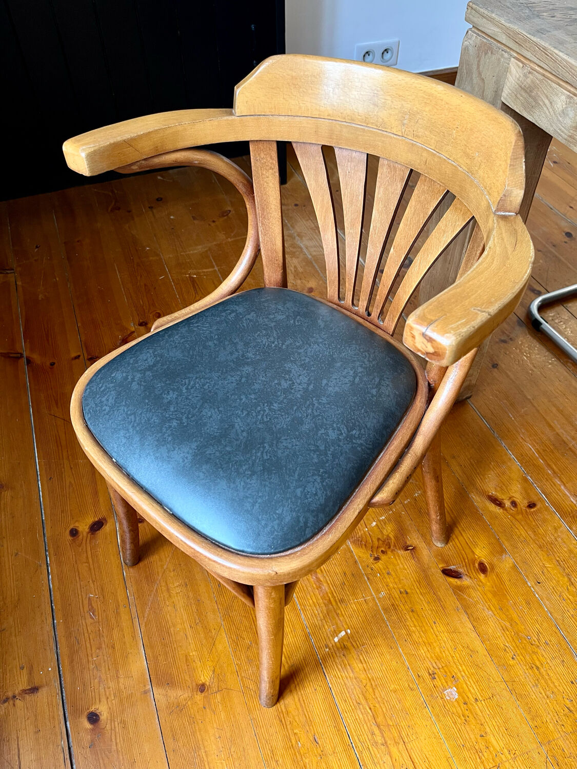 Bistro chair
