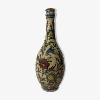 Large Iznik Turkey siliceous ceramic bottle with floral decoration