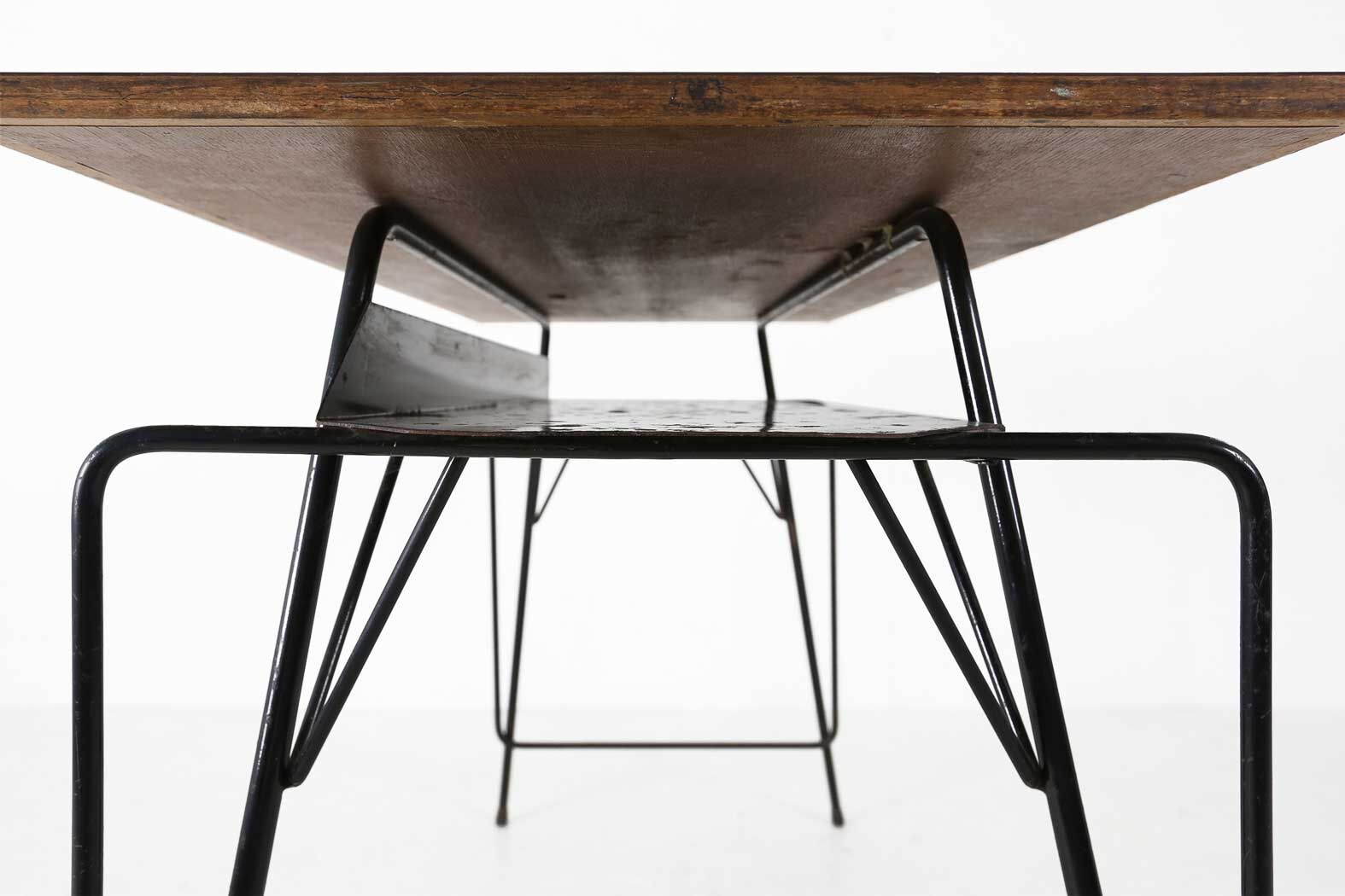 Willy Van der Meeren desk