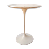 Pedestal table by Eero Saarinen for Knoll