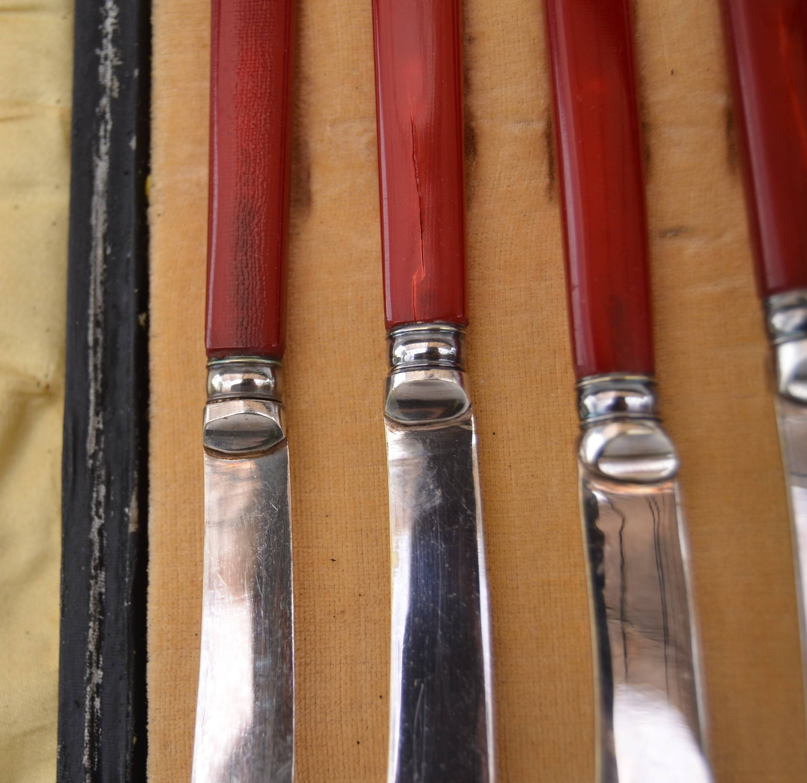 Art Deco Silver Plated Cased Butter or Breakfast Knifes