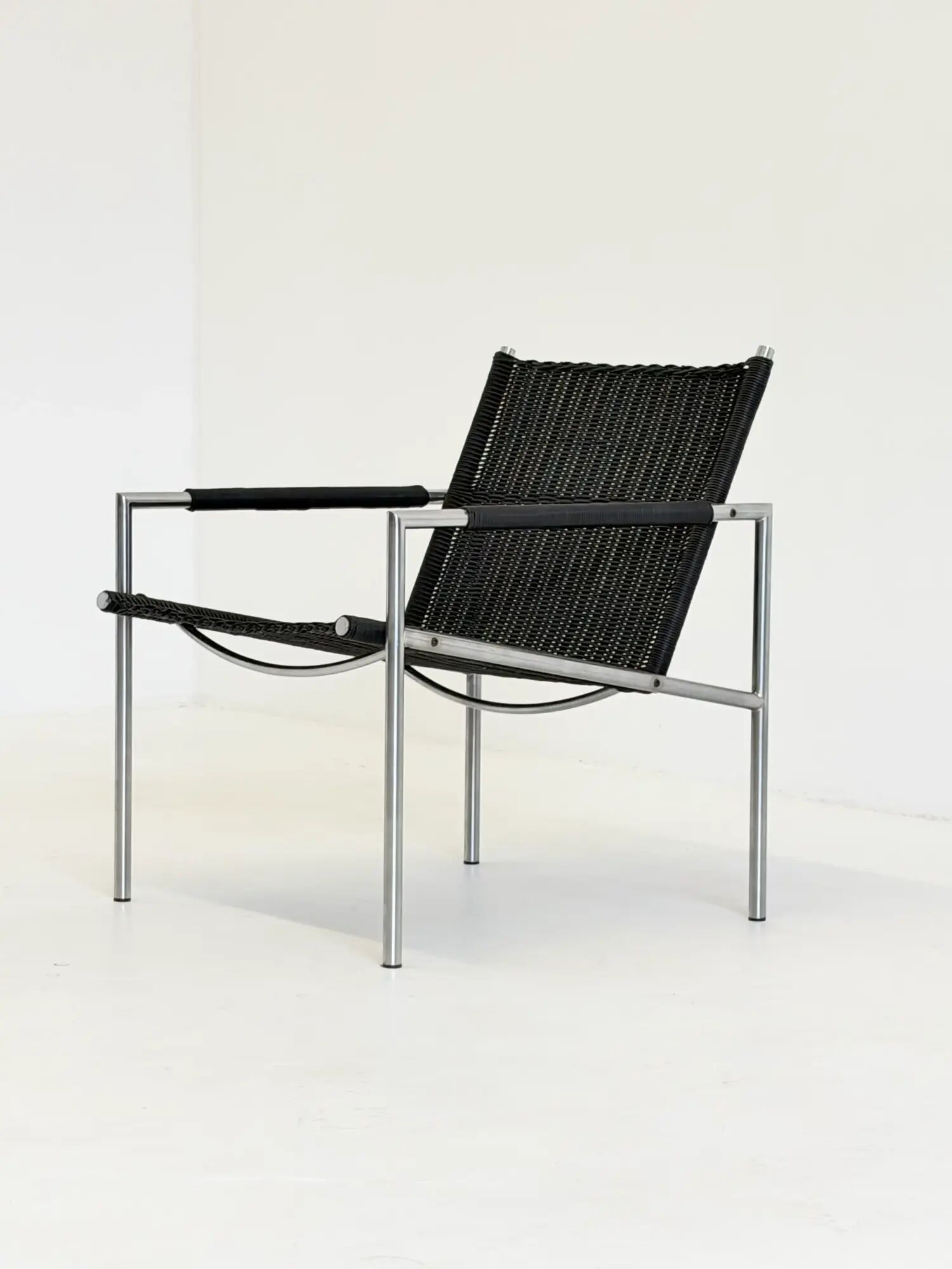 Martin Visser SZ 01 armchair for Spectrum in black