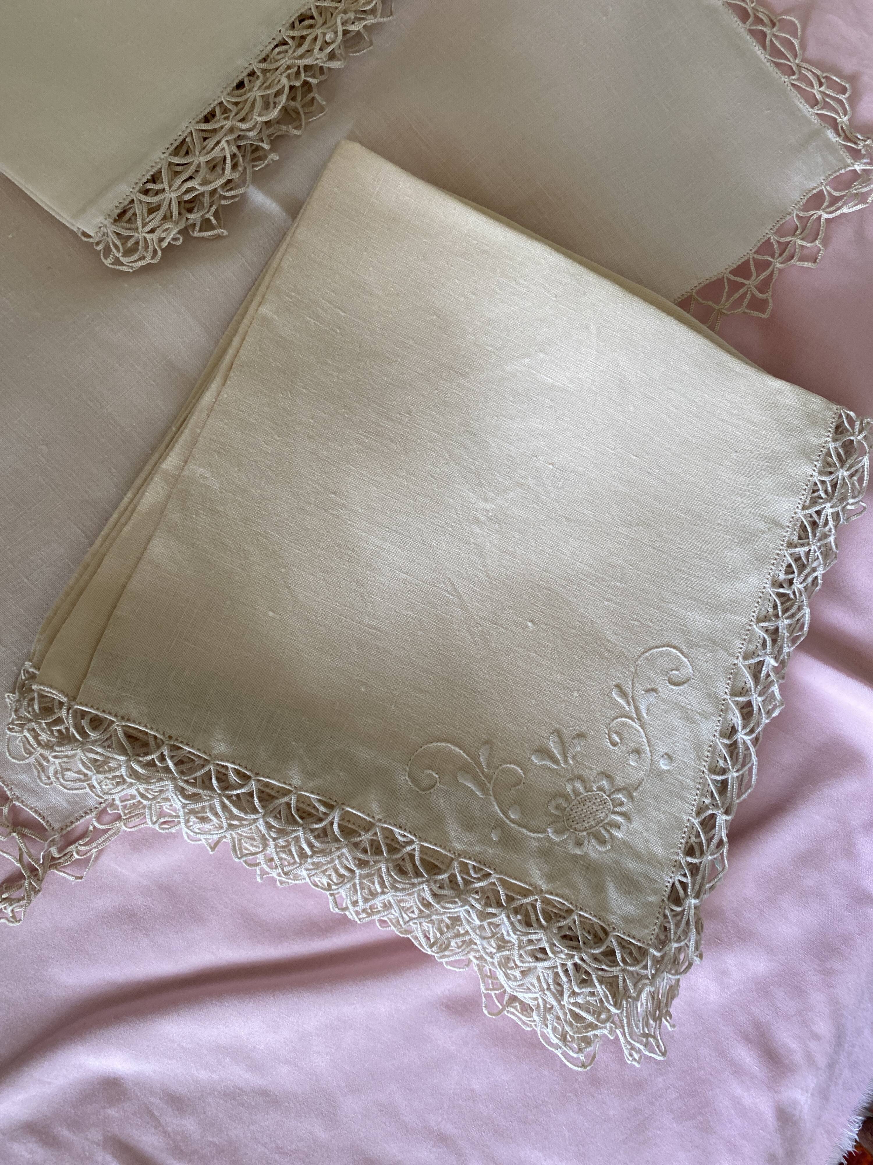 Set of embroidery towels