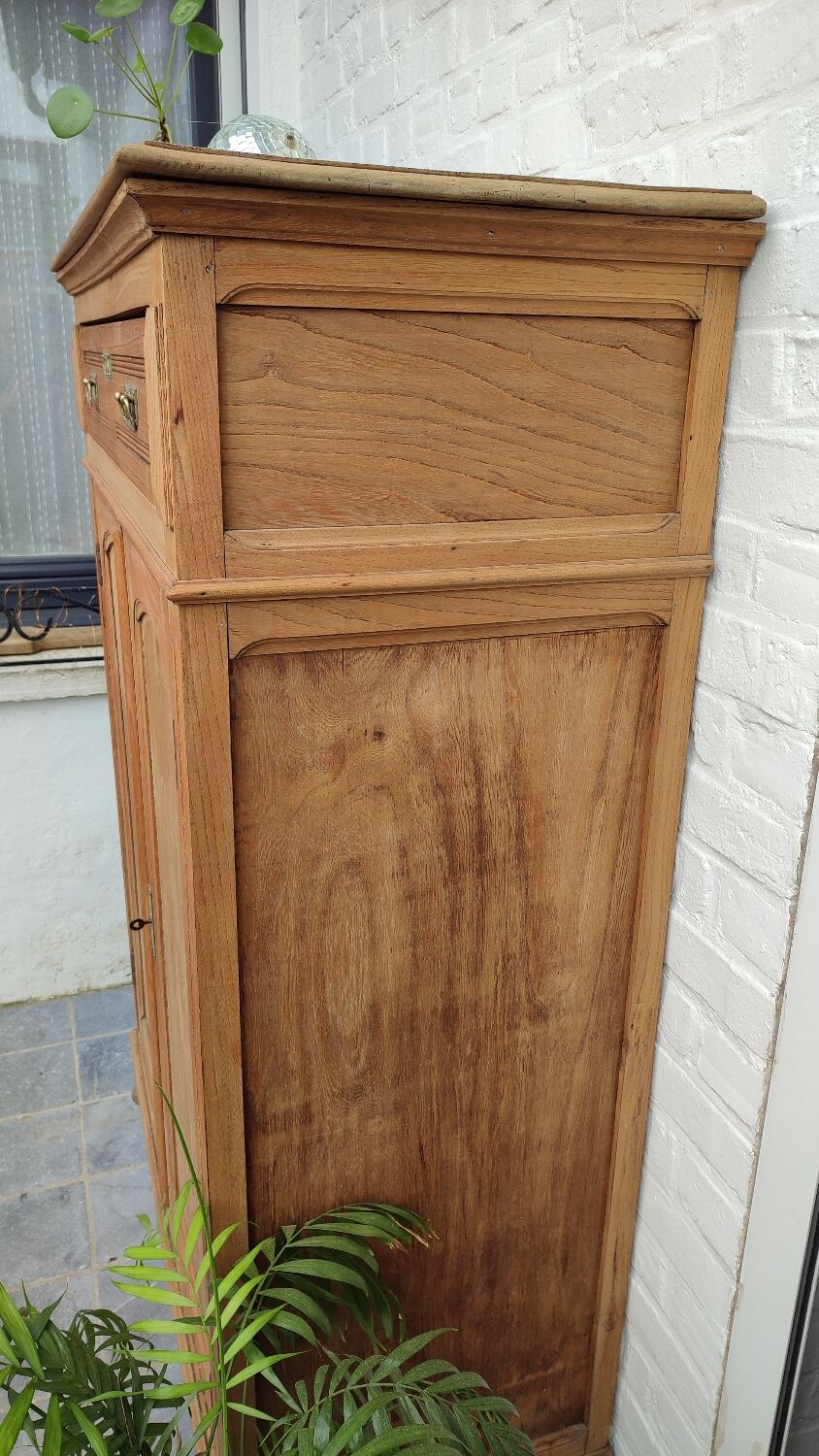 Grand Parisian buffet