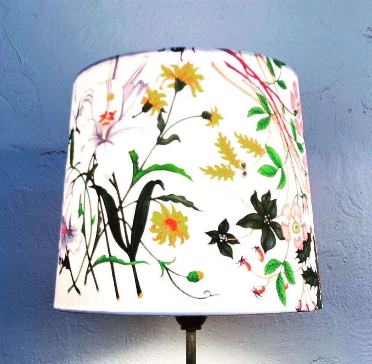 Mid-Century Modern Table Lamp in Brass with Vintage Gucci Shade